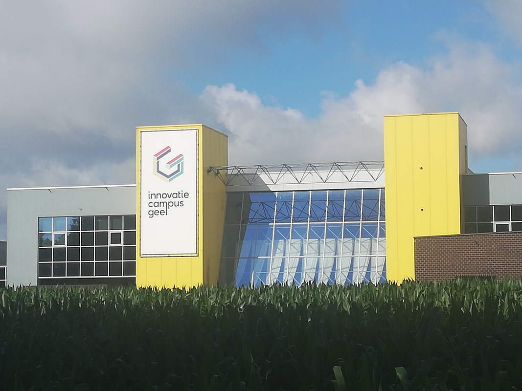 Eerste jobstudentenbeurs brengt studenten en werkgevers samen in Geel ...